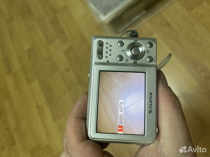 Компактный фотоаппарат