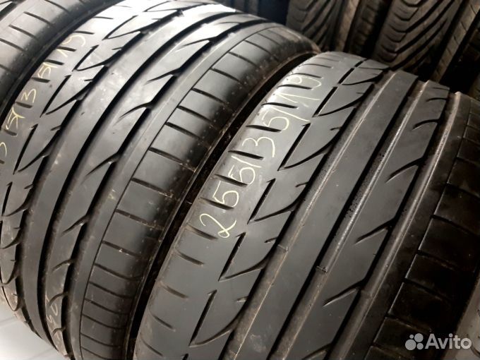 Bridgestone Potenza S001 255/35 R19