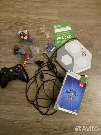 Игра Disney Infinity xbox 360 + джостик