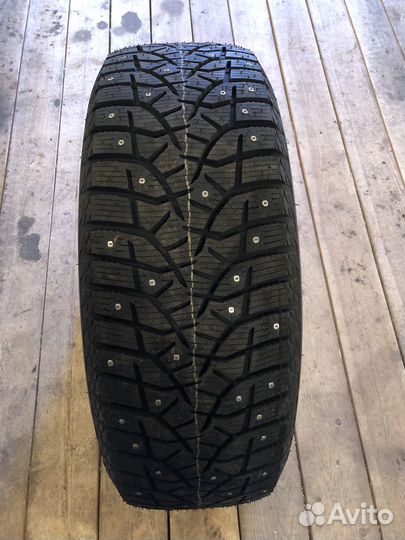 Bridgestone Blizzak Spike-02 SUV 215/60 R17 115