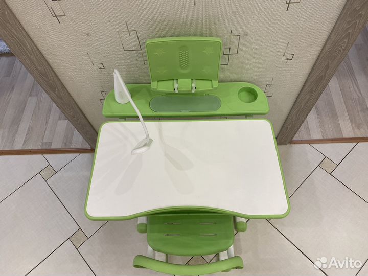 Растущая парта и стул