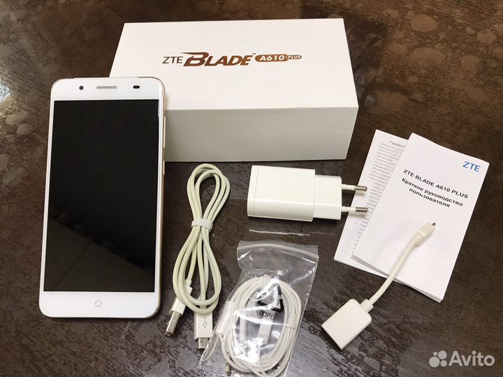 Телефон ZTE Blade A610 plus