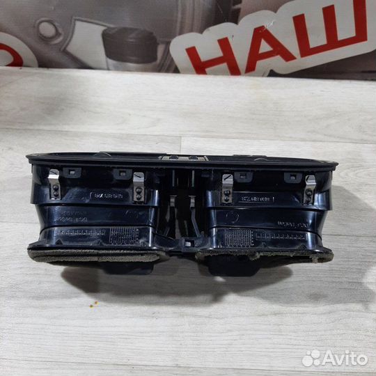 Дефлектор воздушный передний Volkswagen Polo седан