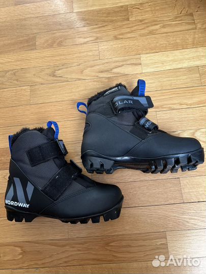 Лыжные ботинки