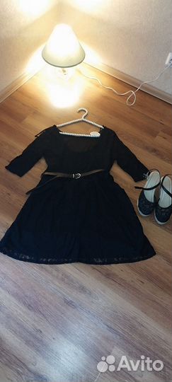 Платье, сумочка и босоножки