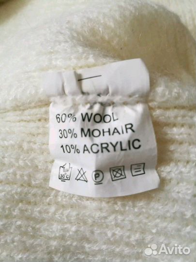 Модный свитер из шерсти