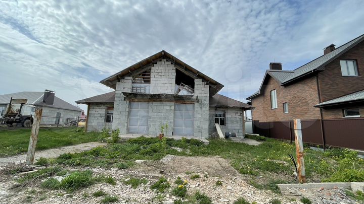 Дом 160 м² на участке 7 сот.