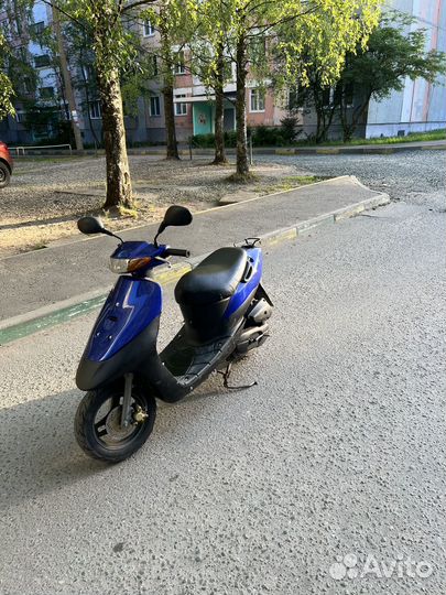 Скутер Suzuki Lets 2