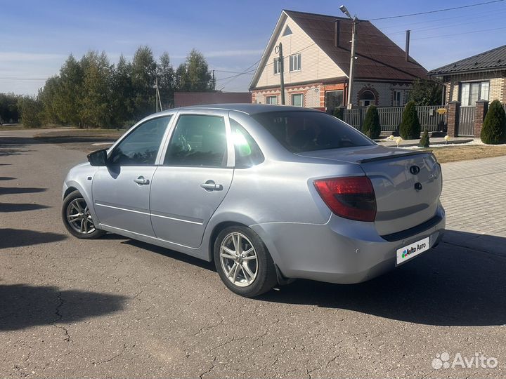 LADA Granta 1.6 МТ, 2012, 170 000 км