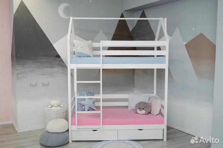 Детская кровать с бортиком / детская кроватка