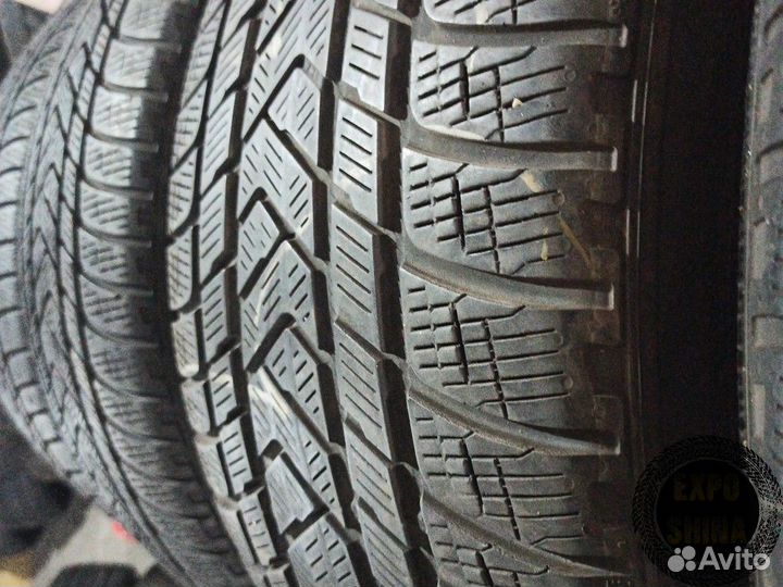 Pirelli Scorpion Winter 295/35 R21 и 265/40 R21 107V