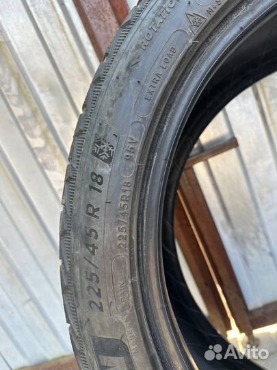 Michelin Alpin 5 225/45 R18 95V