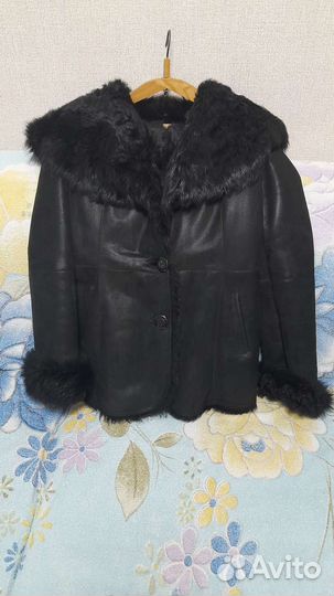 Дубленка натуральная женская 48 50 с капюшоном