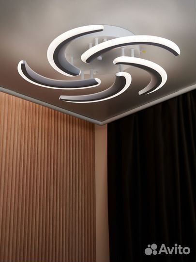 Люстра потолочная светодиодная 5 ламп