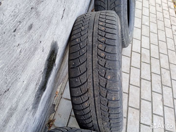 Gislaved Nord Frost 5 215/65 R16