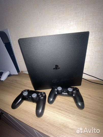Sony PS4 pro 1tb