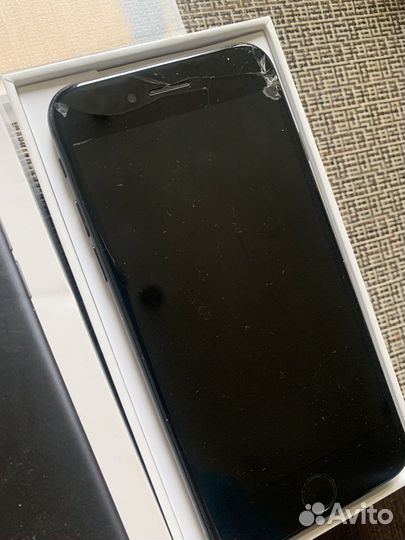 iPhone 7, 32 ГБ