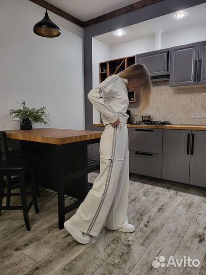 Женский спортивный костюм трансформер