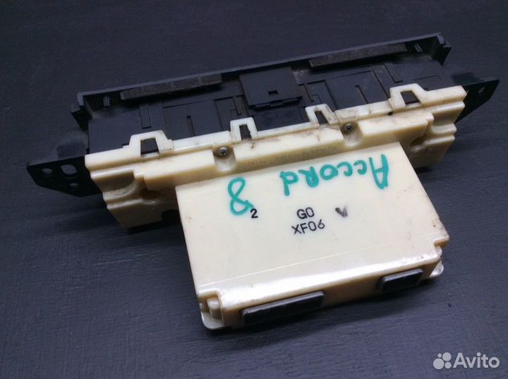 Блок управления климатической установкой Honda