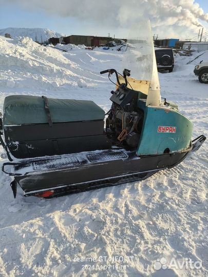 Продам снегоход буран
