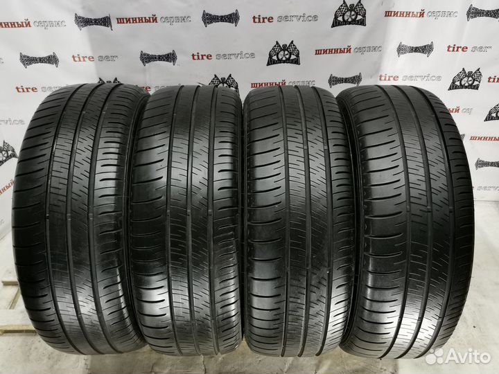 Dunlop Enasave RV505 215/55 R17