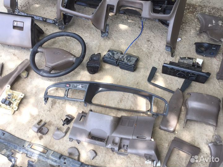 Пластик салона Toyota vista camry sv30, sv32