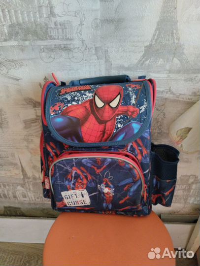 Школьный рюкзак 