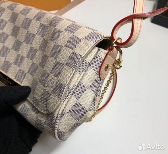 Женский клатч Louis Vuitton Favorite