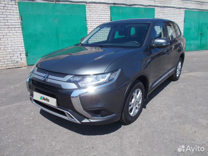 Mitsubishi Outlander 2.0 CVT, 2019, 134 000 км