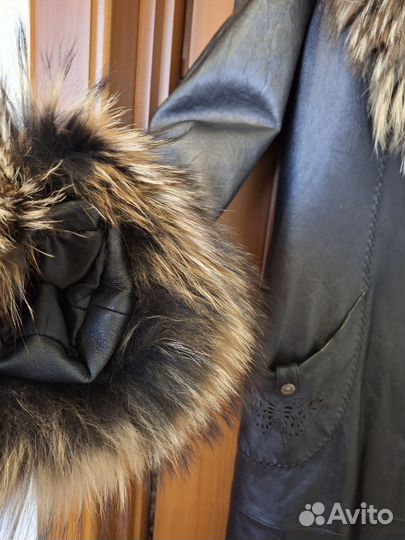 Плащ кожаный женский