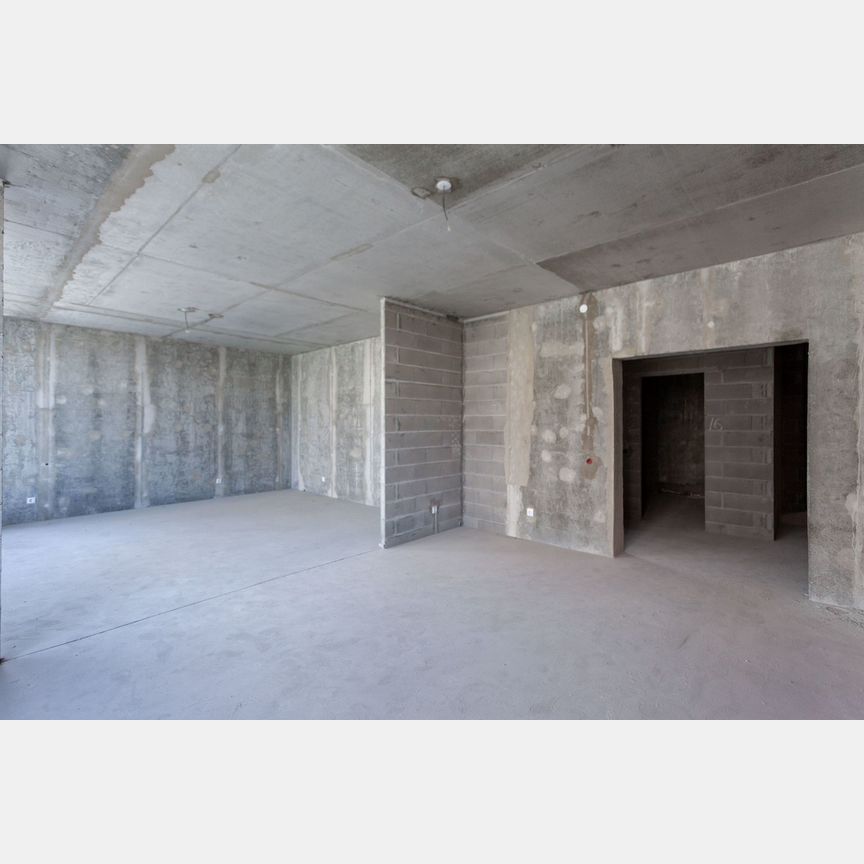 2-к. квартира, 78 м², 4/23 эт.