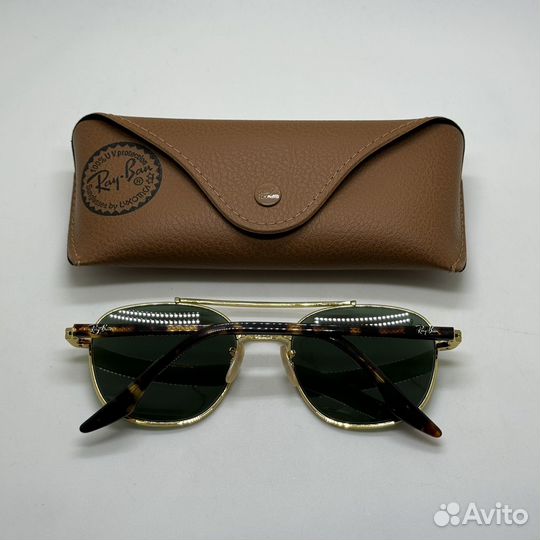 Солнцезащитные очки ray ban rb3688