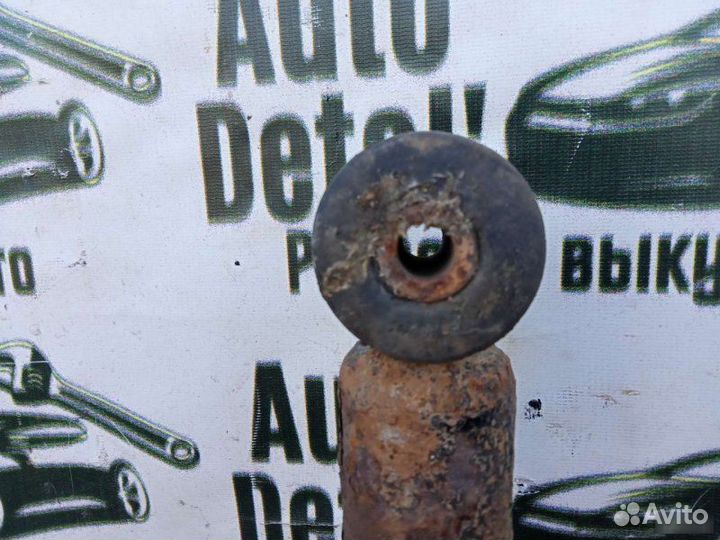 Стойка амортизатора задняя Audi 100 1992