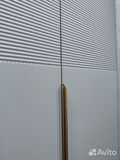 Прихожая в потолок