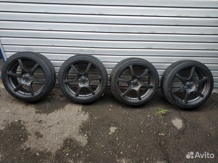 Вridgestone Avangrade R18 диски из Японии