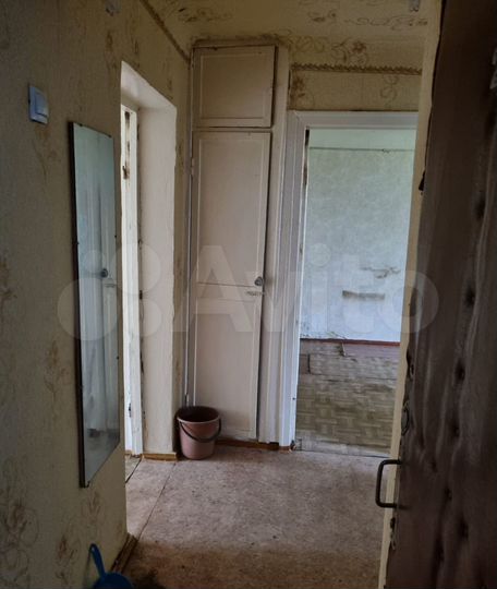 Доля в 3-к. квартире, 61 м², 2/5 эт.