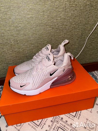 Кроссовки женские nike air max 270