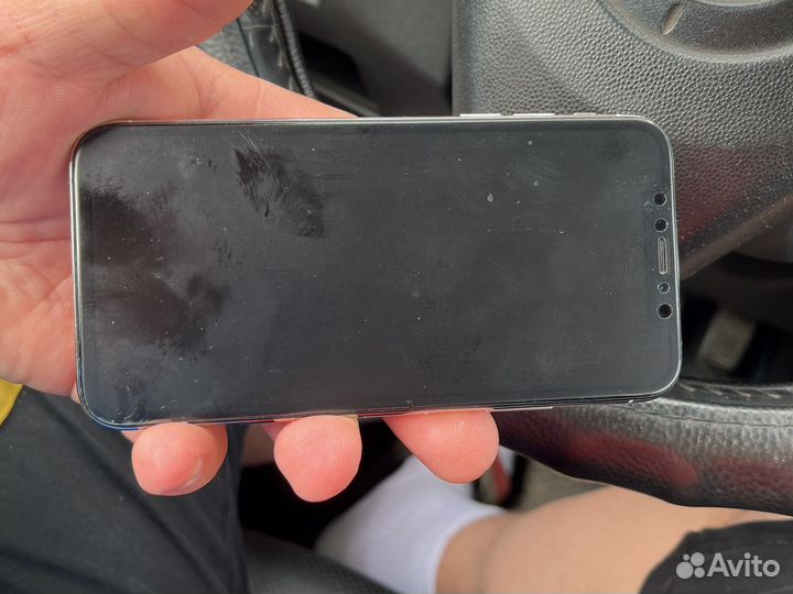 iPhone Xs, 64 ГБ