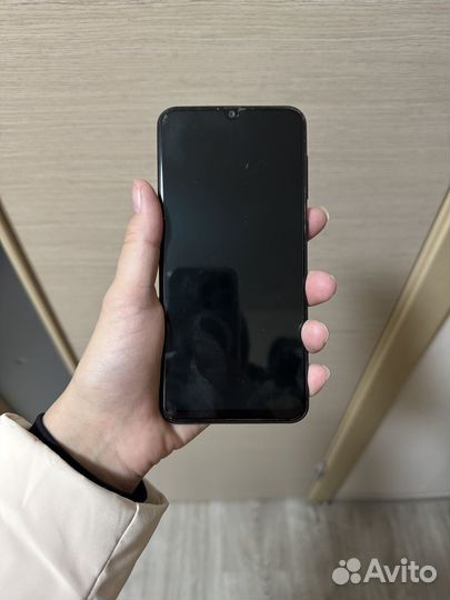 Samsung Galaxy A30, 3/32 ГБ