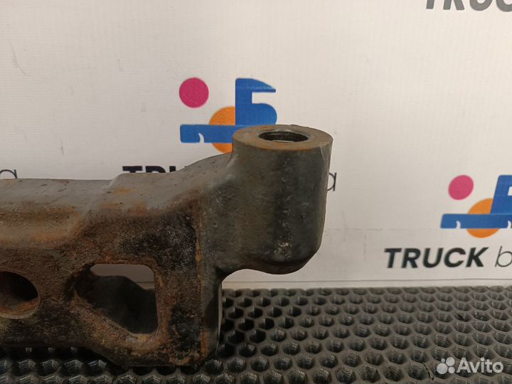 9603221628 Кронштейн переднего амортизатора правый