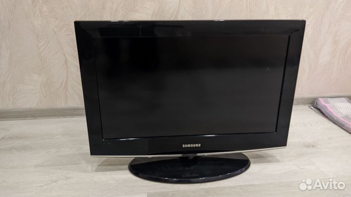 Телевизор samsung 26 дюймов