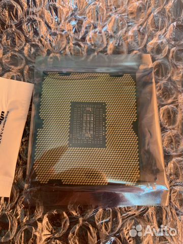 Intel Xeon E5-2689 (LGA2011)