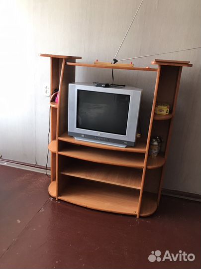 Стойка под телевизор