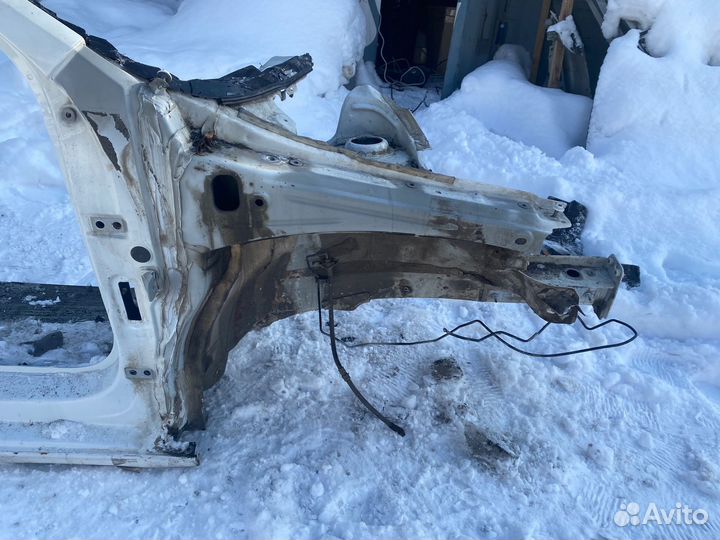 Четверть передняя правая Skoda Rapid 1