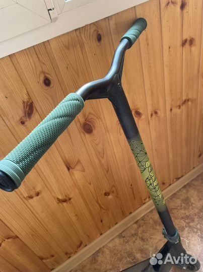 Трюковой самокат