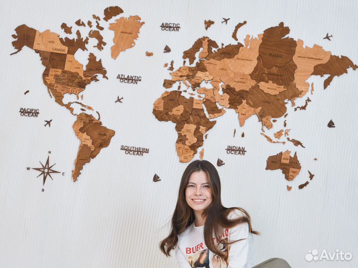 Карта мира из дерева