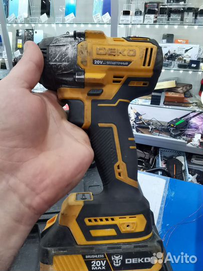Гайковерт аккумуляторный Deko 20v