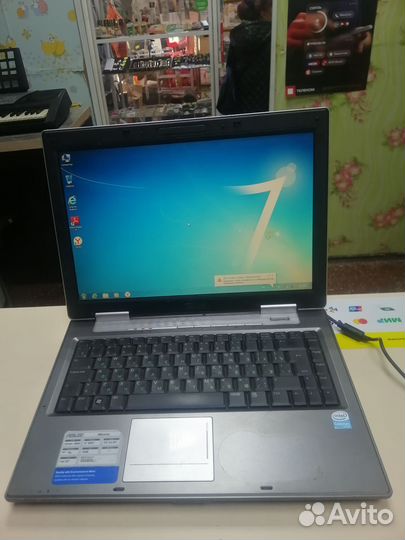 Ноутбук asus