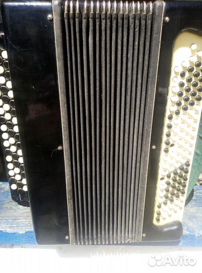 Баян в хорошем состоянии