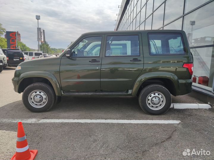 УАЗ Patriot 2.7 МТ, 2024